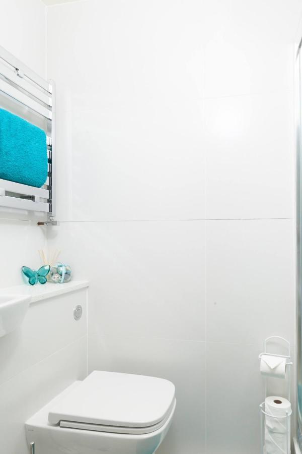 Three Bedroom Apartment By Beautiful Park Londres Exterior foto