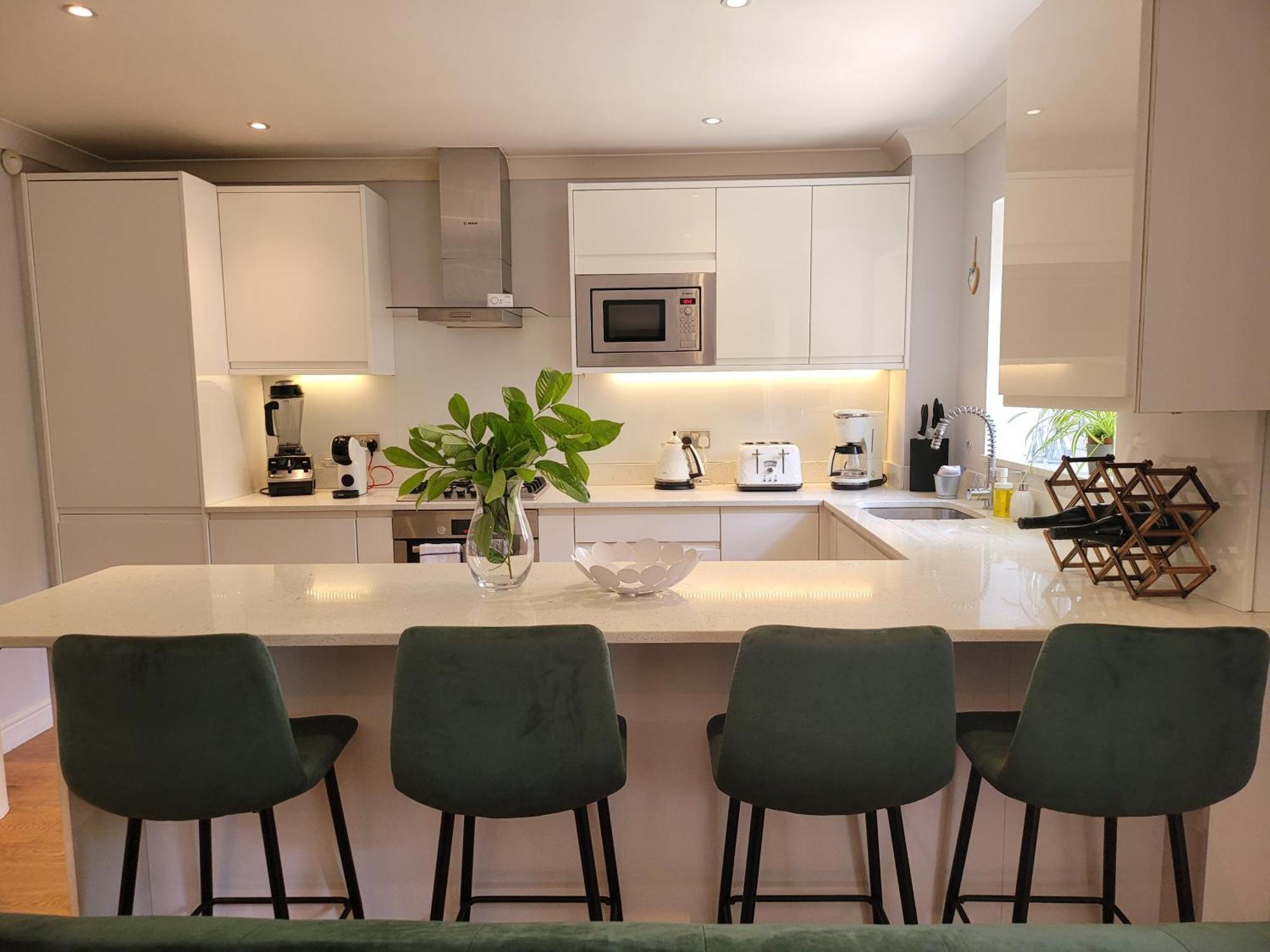 Three Bedroom Apartment By Beautiful Park Londres Exterior foto